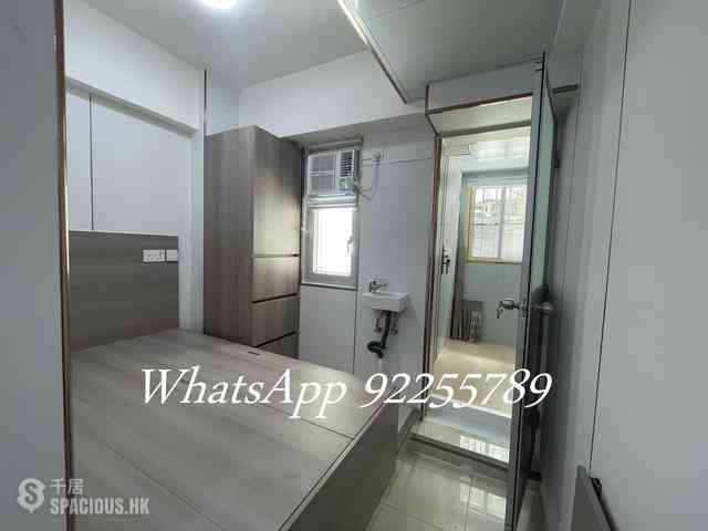 Sai Ying Pun - 300-302, Queen's Road West 01