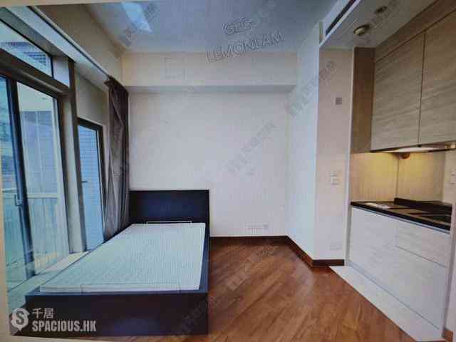Wan Chai - The Avenue Phase 2 Block 2 02