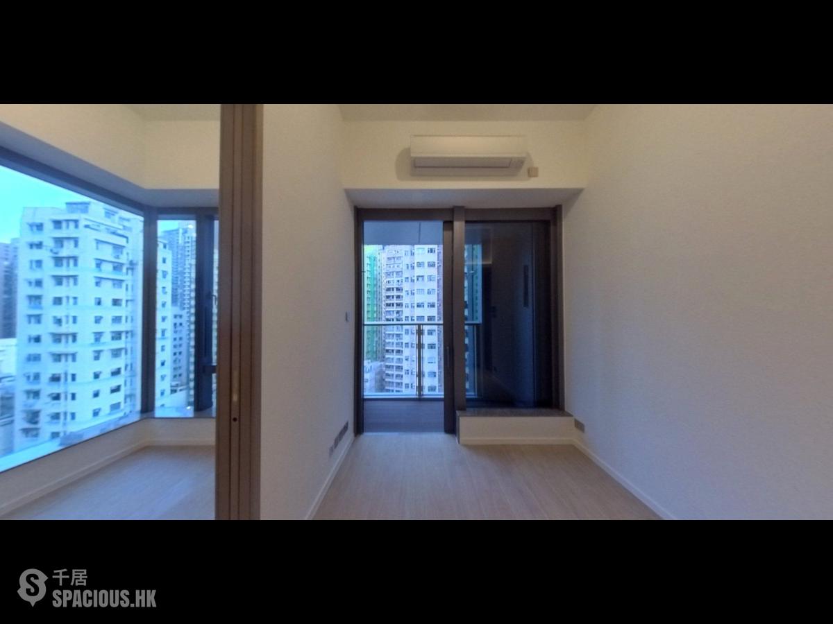 Sai Ying Pun - Des Voeux W Residence 01