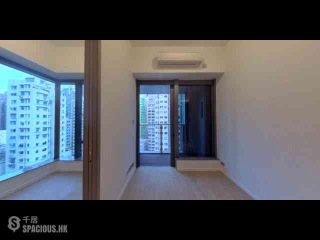 Sai Ying Pun - Des Voeux W Residence 01