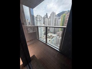 Sai Ying Pun - Des Voeux W Residence 02