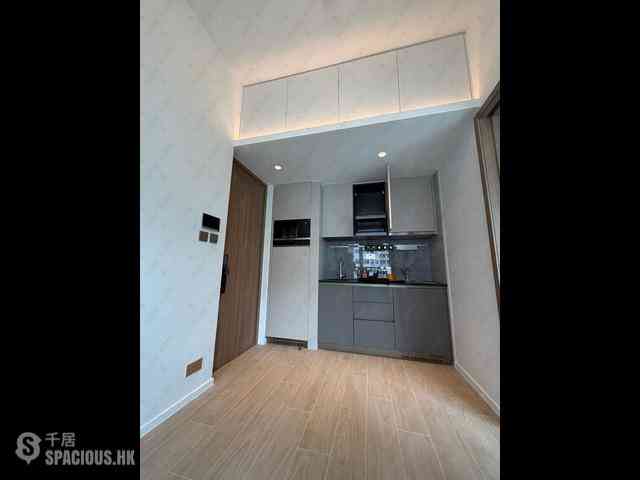 Sai Ying Pun - Des Voeux W Residence 05