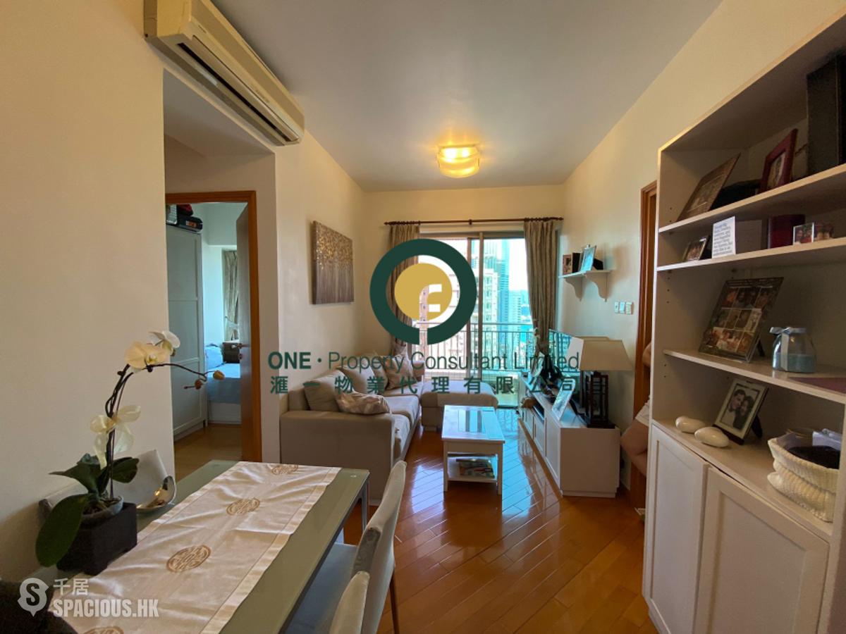 Wan Chai - The Zenith 01