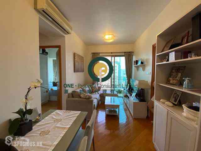 Wan Chai - The Zenith 01