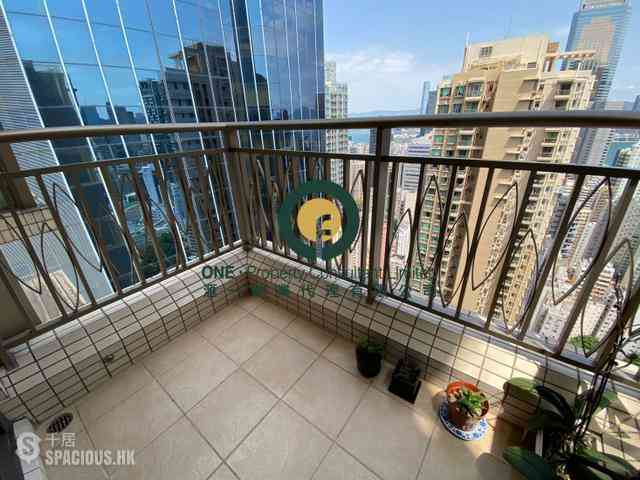 Wan Chai - The Zenith 03