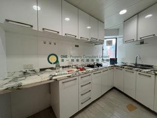 Mid Levels Central - Blessings Garden Phase 2 03
