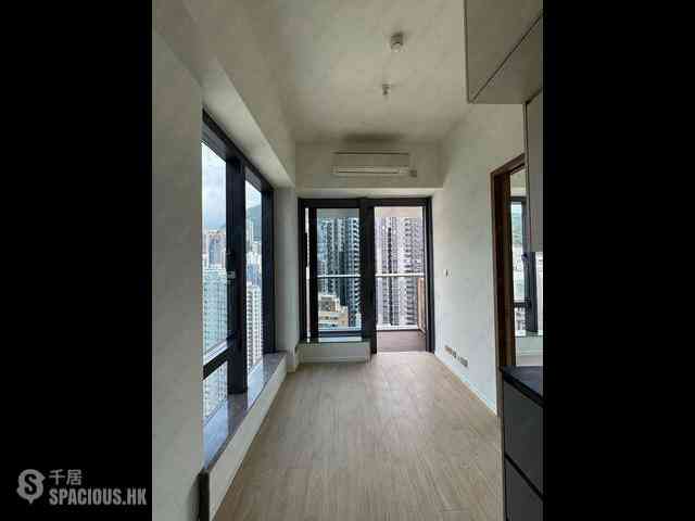 Sai Ying Pun - Des Voeux W Residence 07