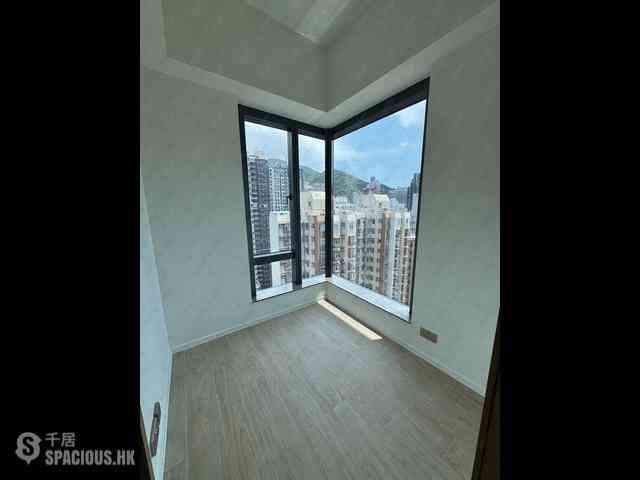 Sai Ying Pun - Des Voeux W Residence 09