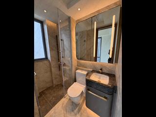 Sai Ying Pun - Des Voeux W Residence 10