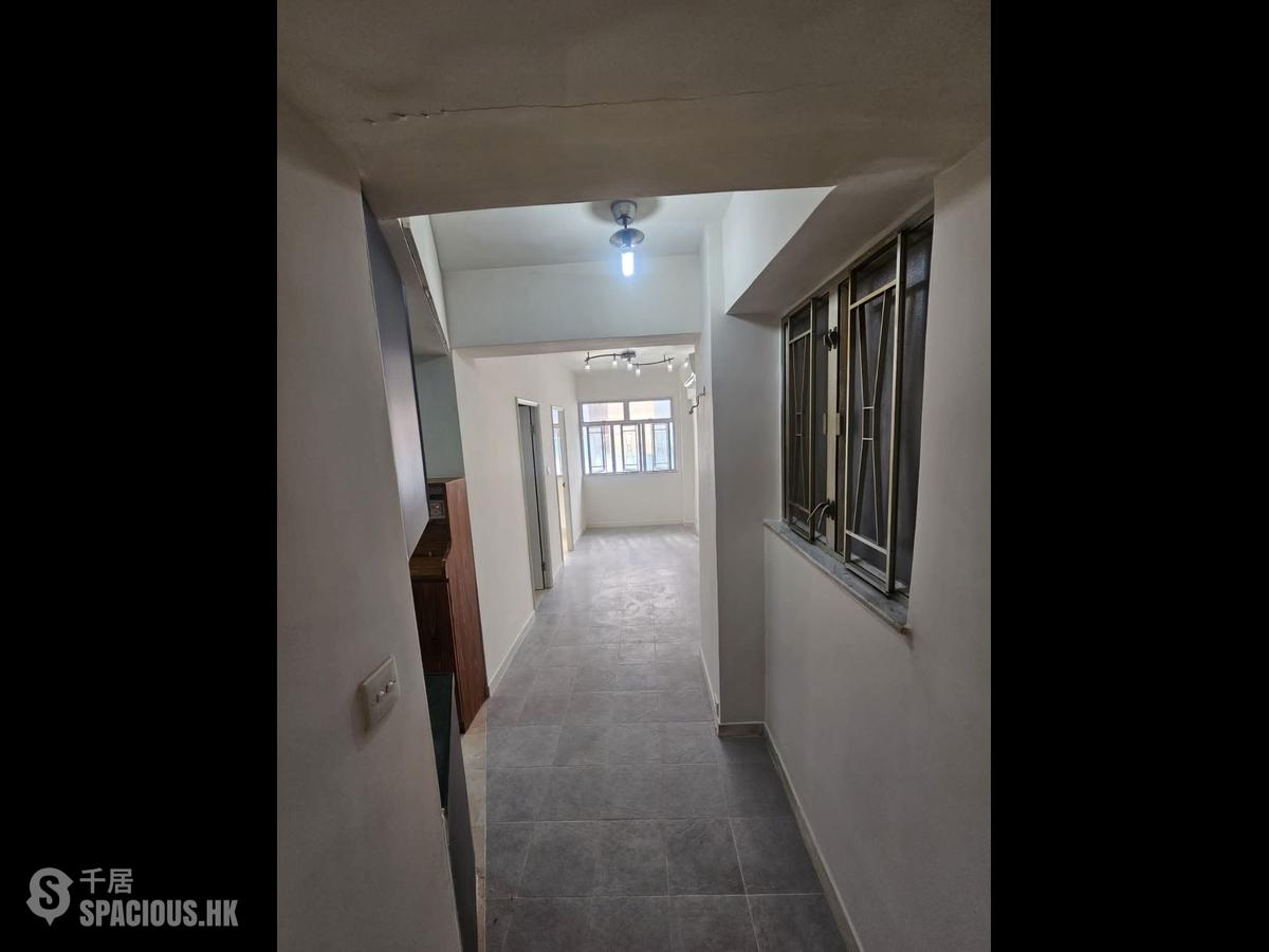 Kennedy Town - Kin Liong Mansion 01