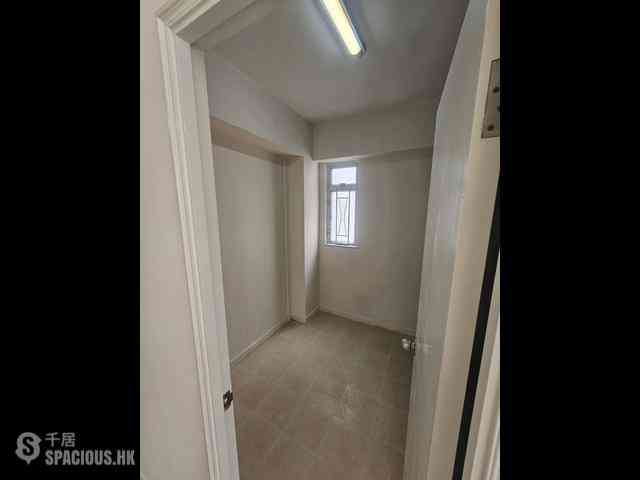 Kennedy Town - Kin Liong Mansion 02