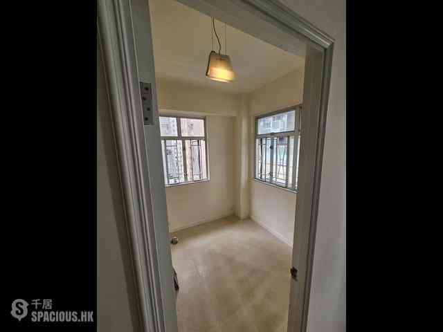 Kennedy Town - Kin Liong Mansion 03