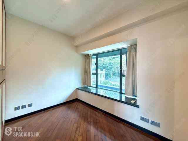 Mid Levels West - 80 Robinson Road 13