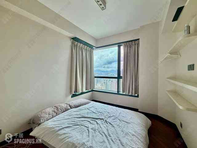 Mid Levels West - 80 Robinson Road 12