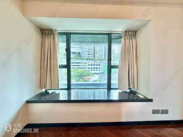 Mid Levels West - 80 Robinson Road 14