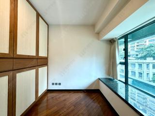 Mid Levels West - 80 Robinson Road 15