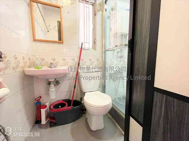 Kennedy Town - Grand Fortune Mansion 06