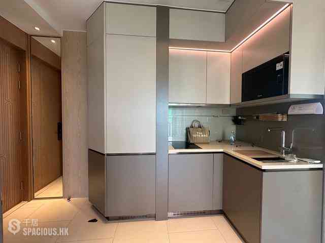 Sai Ying Pun - Upper Manor 07