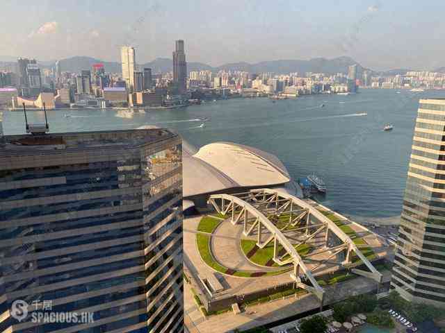 Wan Chai - Convention Plaza Apartments 01