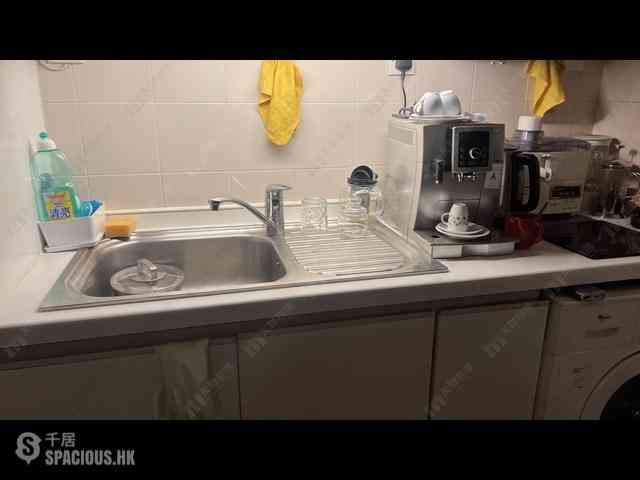 Wan Chai - Convention Plaza Apartments 04