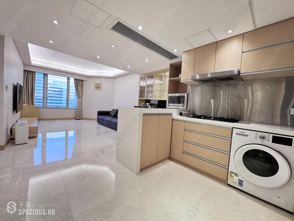 Wan Chai - Convention Plaza Apartments 01