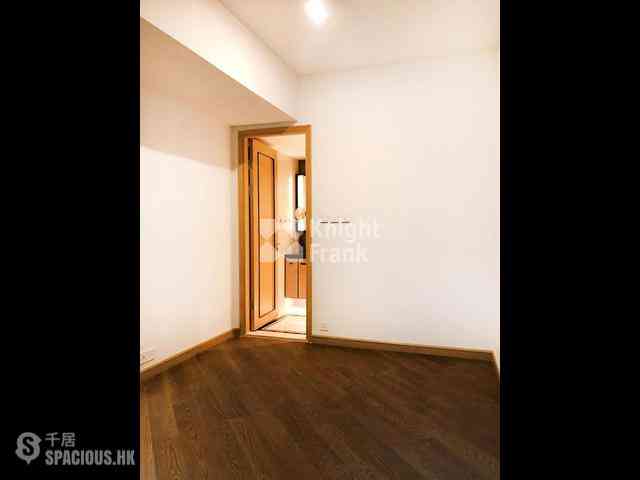 Mid Levels Central - 3, MacDonnell Road 04