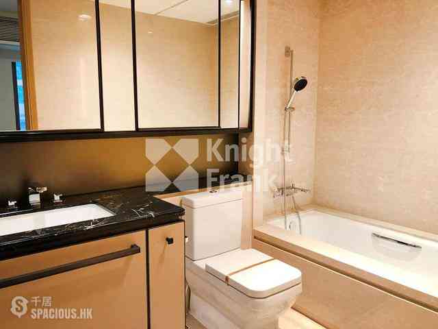 Mid Levels Central - 3, MacDonnell Road 06