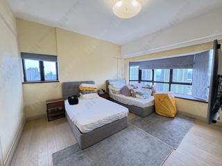 Mid Levels East - Bowen Place 03