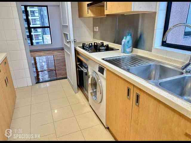 Mid Levels Central - 62B, Robinson Road 16