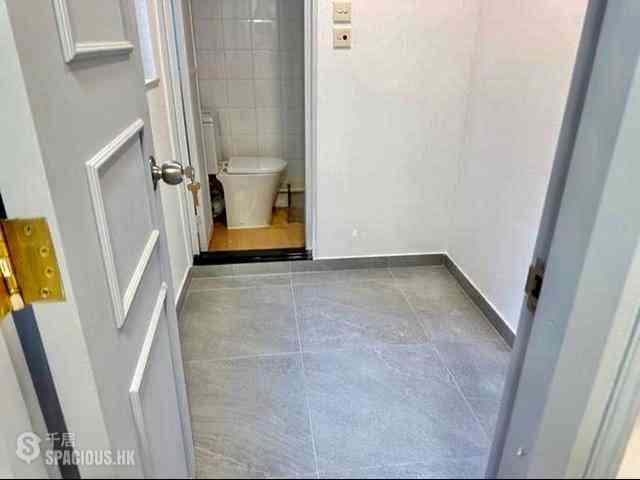 Mid Levels Central - 62B, Robinson Road 21