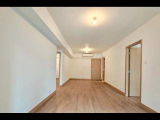 Mid Levels Central - 62B, Robinson Road 04
