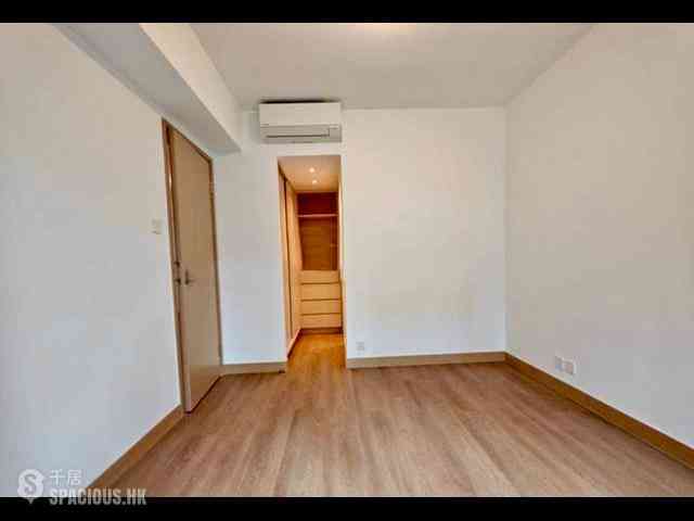 Mid Levels Central - 62B, Robinson Road 06