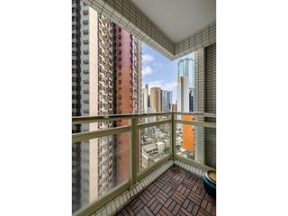 Soho - Centrestage 10