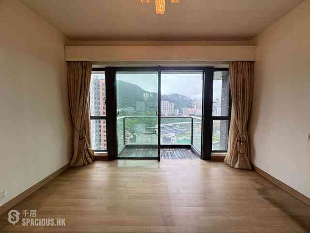 Happy Valley - Broadwood Twelve 01