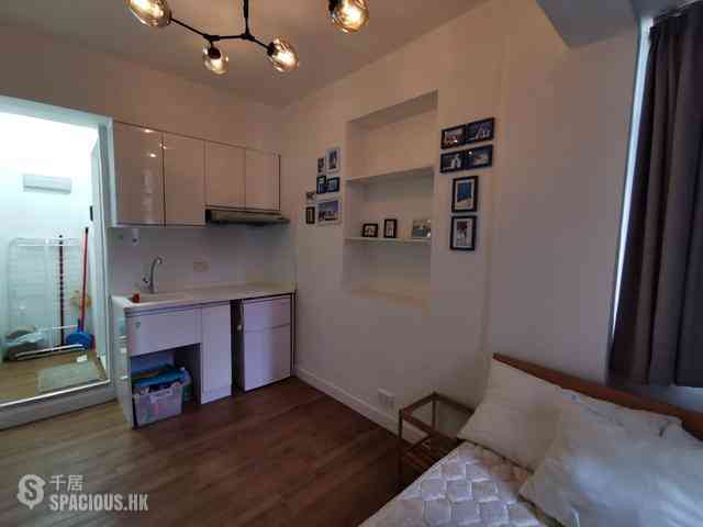 Sai Ying Pun - 114-116, First Street 01