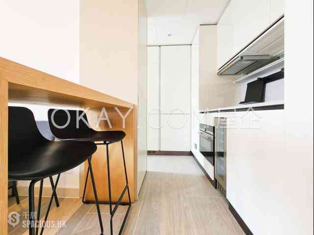 Mid Levels Central - Townplace Soho 03