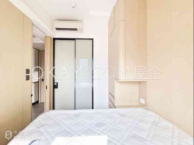 Mid Levels Central - Townplace Soho 08