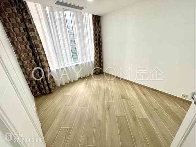Wan Chai - Convention Plaza Apartments 11