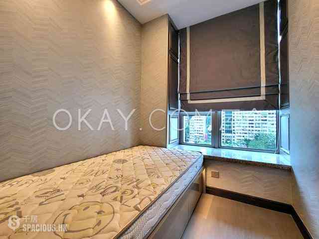 Wan Chai - The Avenue Phase 2 09