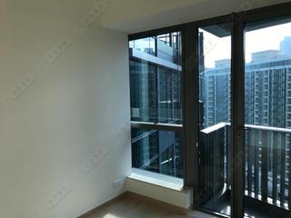 Tseung Kwan O - Twin Peaks Block 1 06