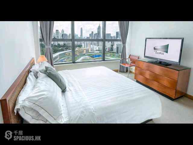 Happy Valley - The Ellipsis 02