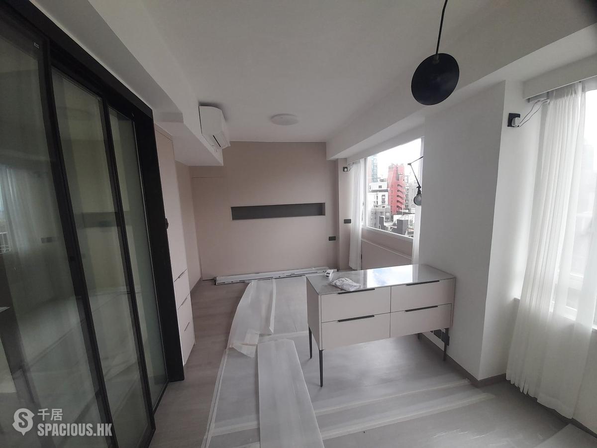 Mid Levels Central - Ying Fai Court 01