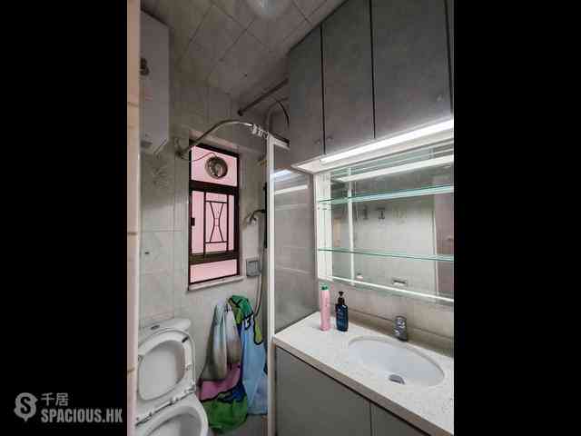 Sheung Wan - Winsome House 02