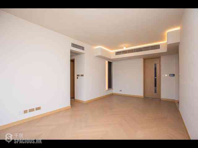 Mid Levels Central - 22A, Kennedy Road 03