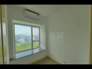Lohas Park - Lohas Park Phase 1 The Capitol Tower 6 09