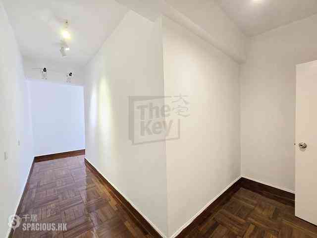 Tai Hang - The Elegance 09