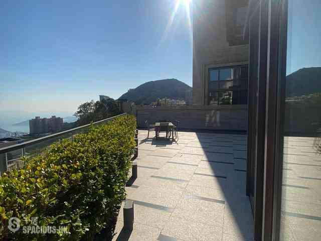 The Peak - Twelve Peaks 02