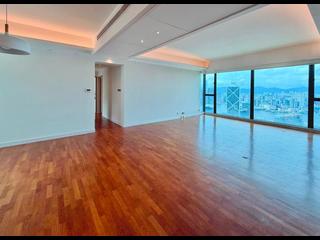 Mid Levels Central - The Harbourview 03