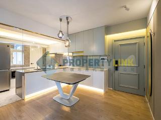 Soho - Centrestage 03