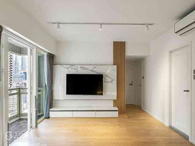 Soho - Centrestage 16